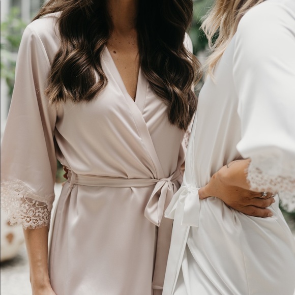 Satin Robe - Picture 2 of 4